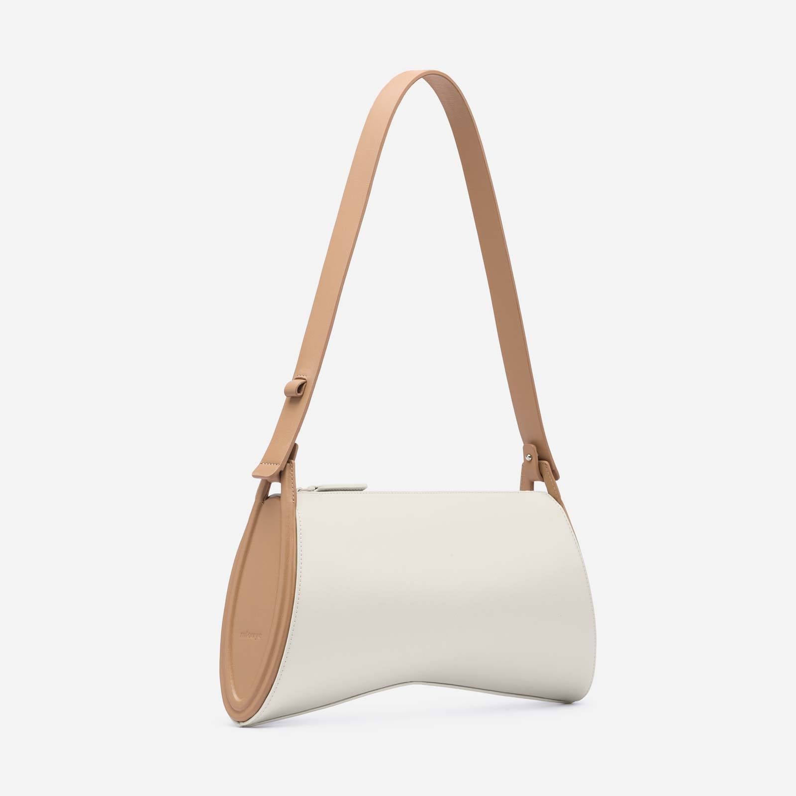 mlouye-bo-soft-strap-off-white-2_de681674-03e4-469b-bdd3-7aa1ebb0b375.jpg