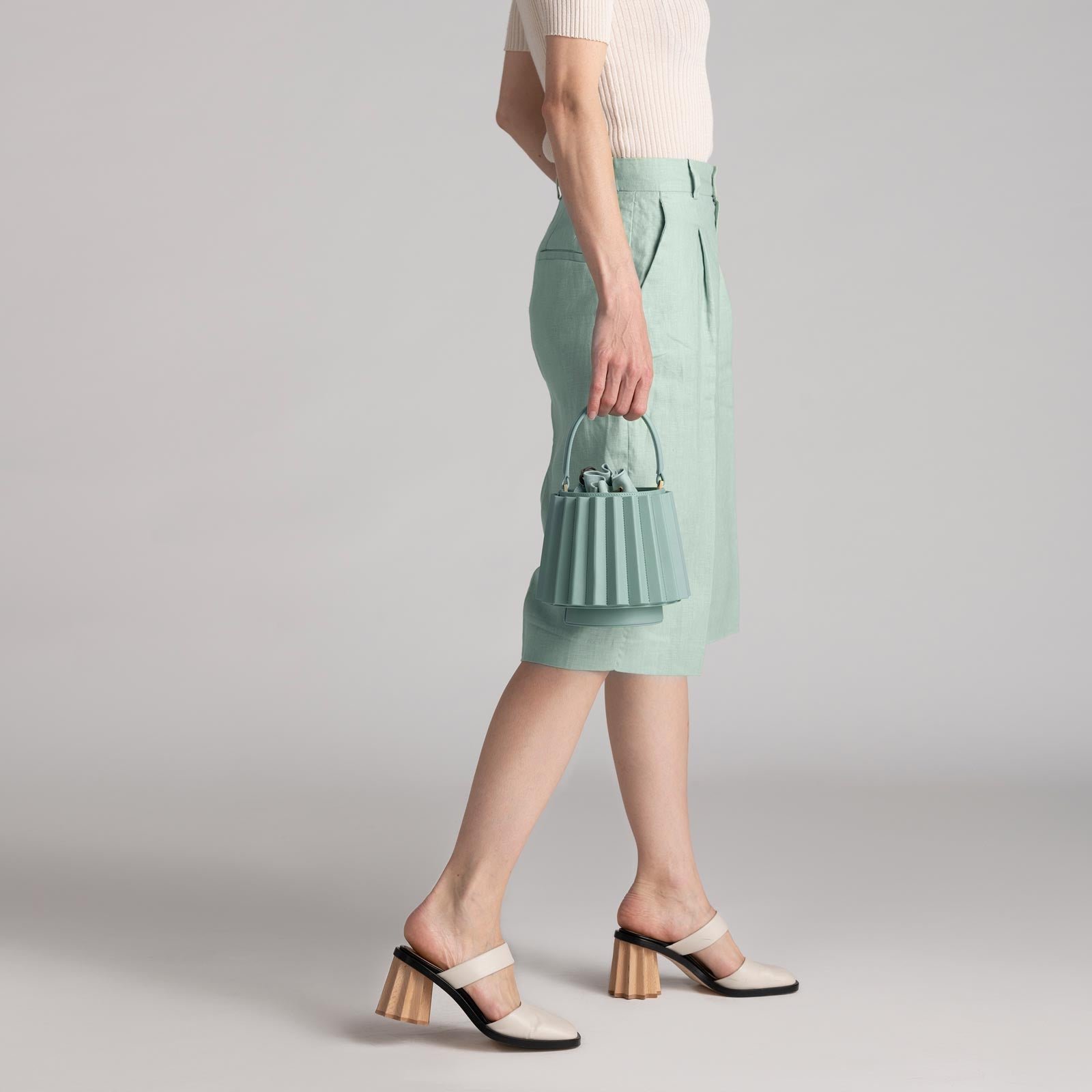 mlouye-lantern-bag-pleated-mint-l1.jpg